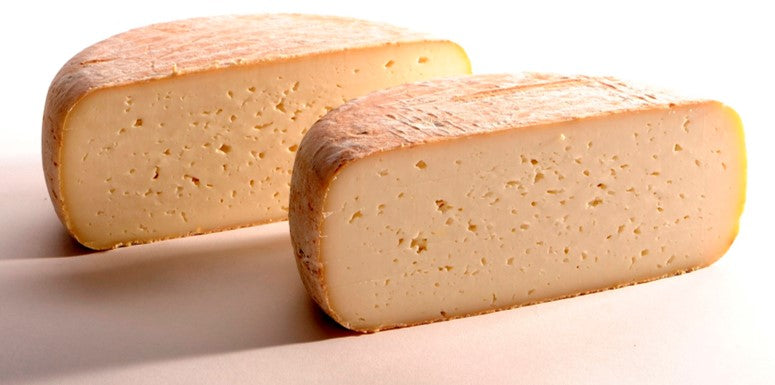 Toma di Capra al Latte Caprino