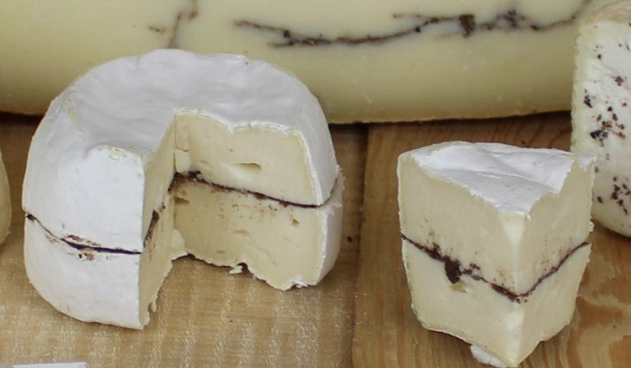 CAMEMBERT TARTUFATO latte vaccino