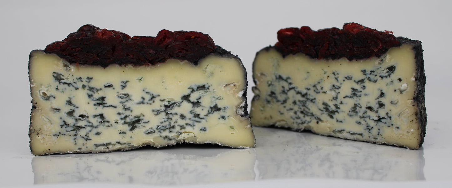 MINI BLU MIRTILLO al latte vaccino di montagna: 300g a peso fisso e 450 g a peso medio